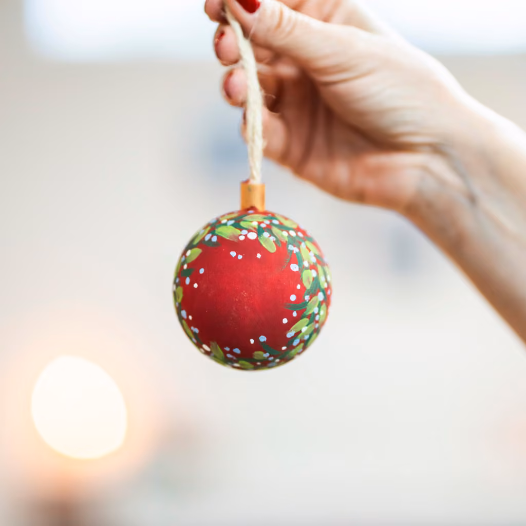 The Art of Painting: Weihnachtskugeln - Haus Vorwärts