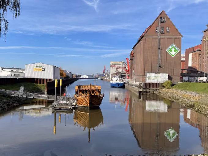 Überseestadt by bicycle (for groups)