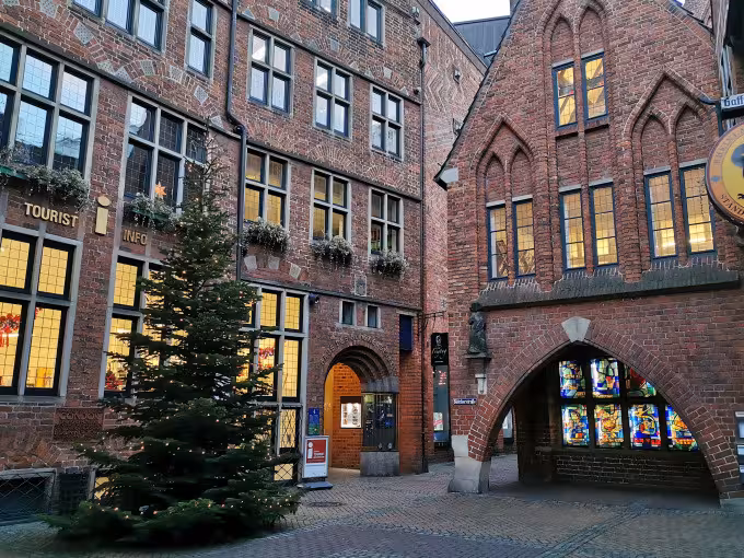Bremen's secret main street - the Böttcherstrasse (for groups)