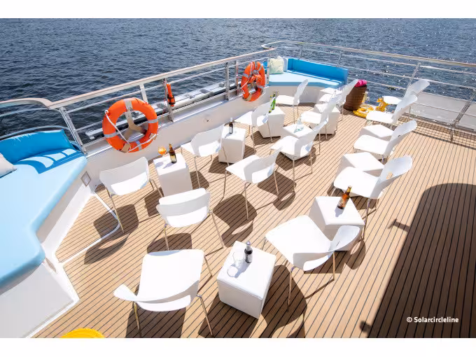 Berliner Highlight Tour mit Solarschiff | Abfahrt Märkisches Ufer 