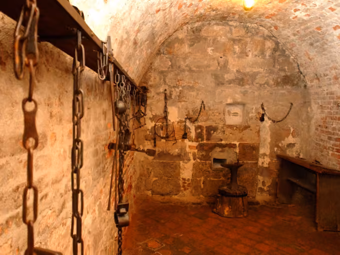 Mittelalterliche Lochgefängnisse, Treffpunkt Altes Rathaus, Mindestalter 10 Jahre (deutsch)