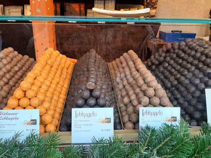 Den Christkindlesmarkt mit allen Sinnen genießen