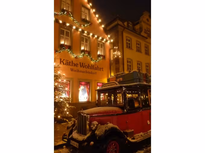 Romantic Christmas Moments in Rothenburg ob der Tauber & Würzburg