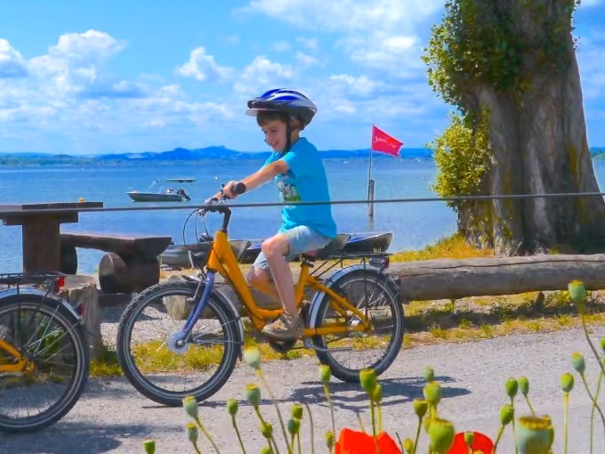 Kinderfahrräder 20"  (Körpergröße: ca. 120 bis 140cm) - 6 Tage  8 Stunden  