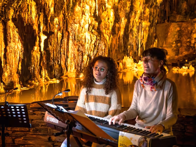 Grottenadvent: Musikalischer Rundgang im Schaubergwerk