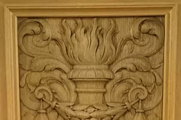 Sie erfahren viel übe die kunsthandwerklichen Arbeiten und die Symboliken der Justiz.