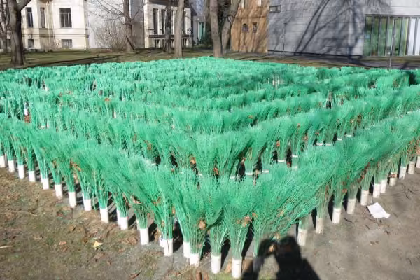 Eine Kunstinstallation im Musikviertel. 