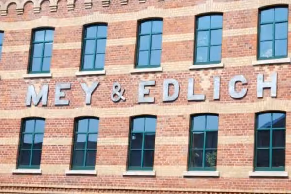 Aus dem Fabrikgebäude von Mey & Edlich ist ein Wohngebäude geworden.