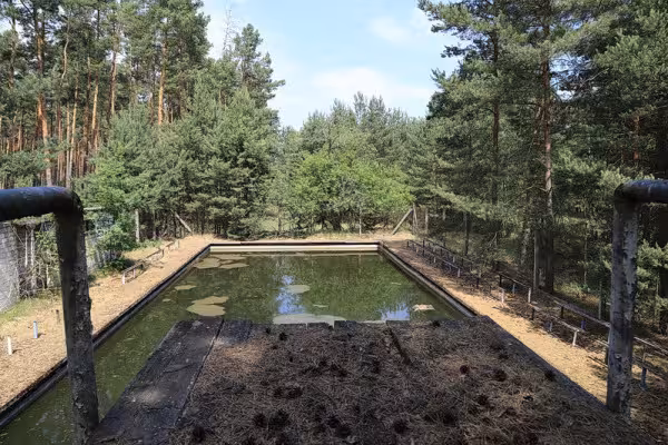 Verlassenes Freibad.