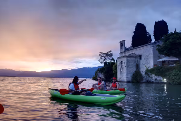 Kanutour bei Sonnenuntergang in Punta San Vigilio