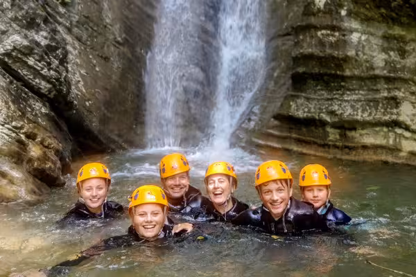 Canyoning gemeinsam mit Familie und Kindern
