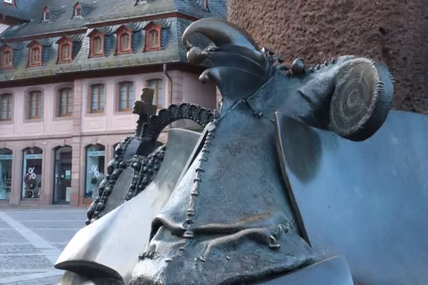 Heunensäule Mainz Marktplatz Fastnacht Karneval