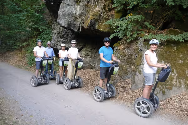 Felsen am Radweg