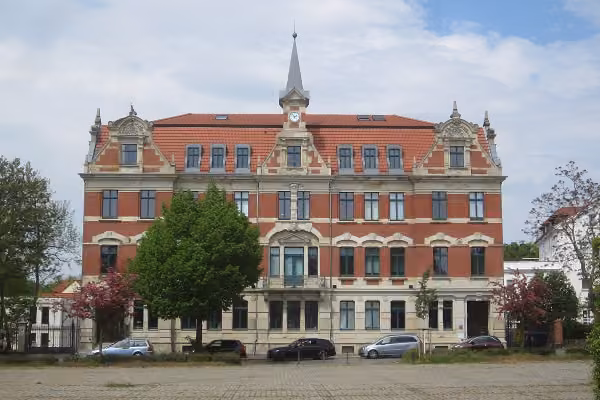 Das Rathaus kündet noch von der Eigenständigkeit.
