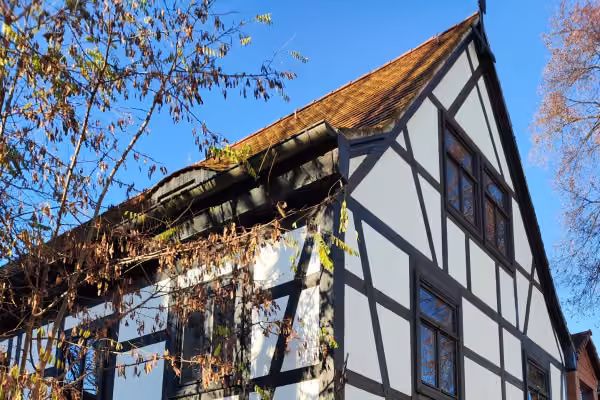 Das Eutritzscher Geyserhaus mi seinem Fachwerk ist eines der ältesten Gebäude.