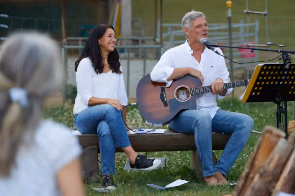 Gitarre, Mann, Frau, Singen, Natur