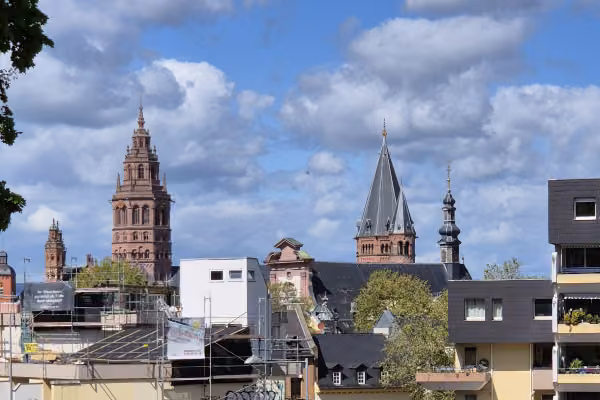 Panoramaufnahme vom Mainzer Dom