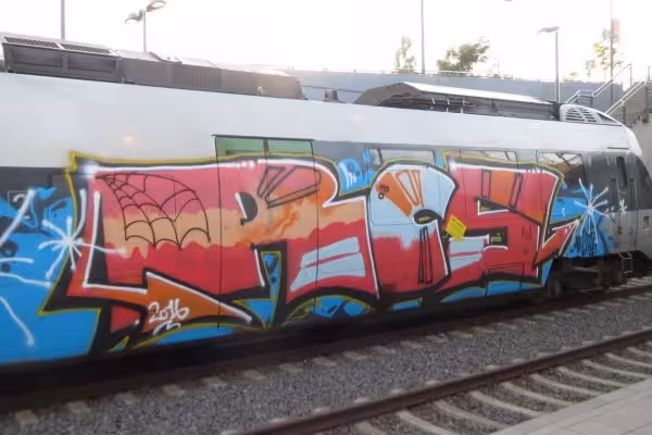 Nicht immer legal - die StreetArt auf Zügen.
