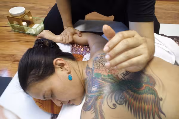 Thai Massage Stuttgart - Rückenmassage in Stuttgart