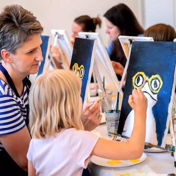 ArtNight Kids: Herr Frosch - Vienna House Easy by Wyndham