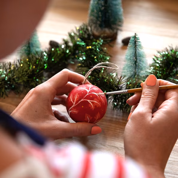 The Art of Painting: Weihnachtskugeln - Mercure Hotel München City Center