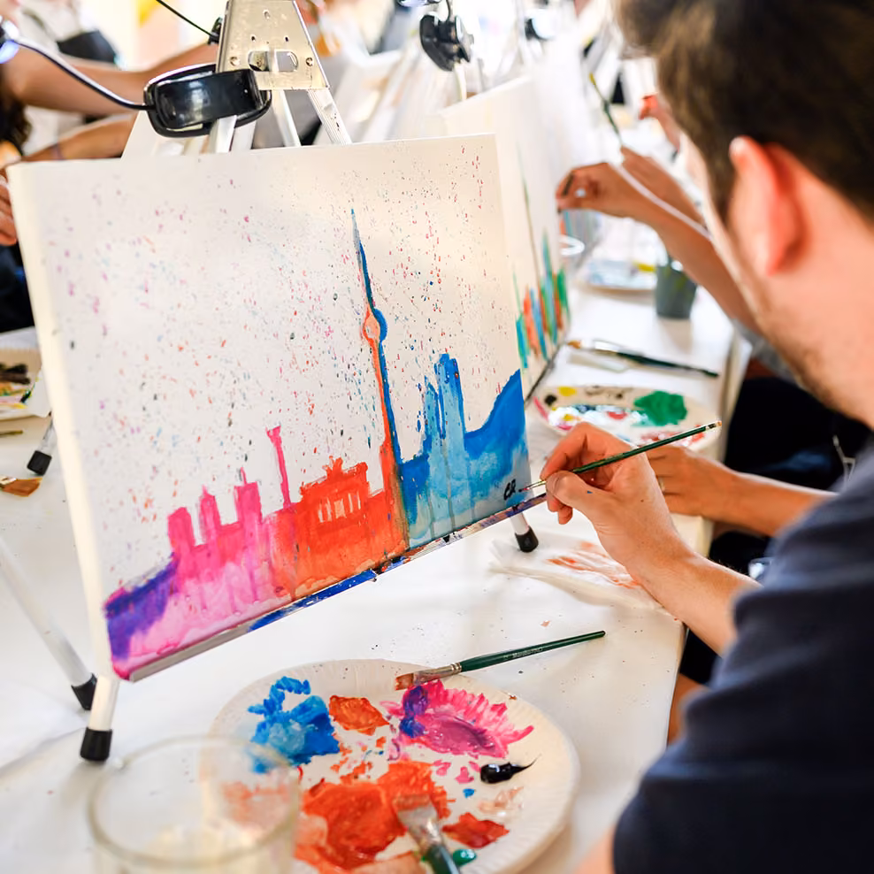 Skyline deiner Stadt - Shades Café Bar Atelier